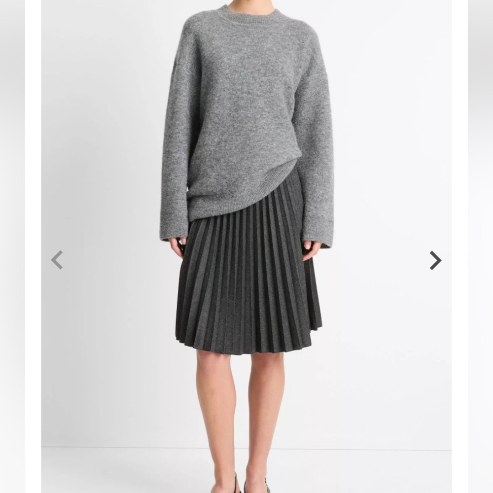 NWT Vince Pleated Italian Herringbone Wool-Blend Skirt